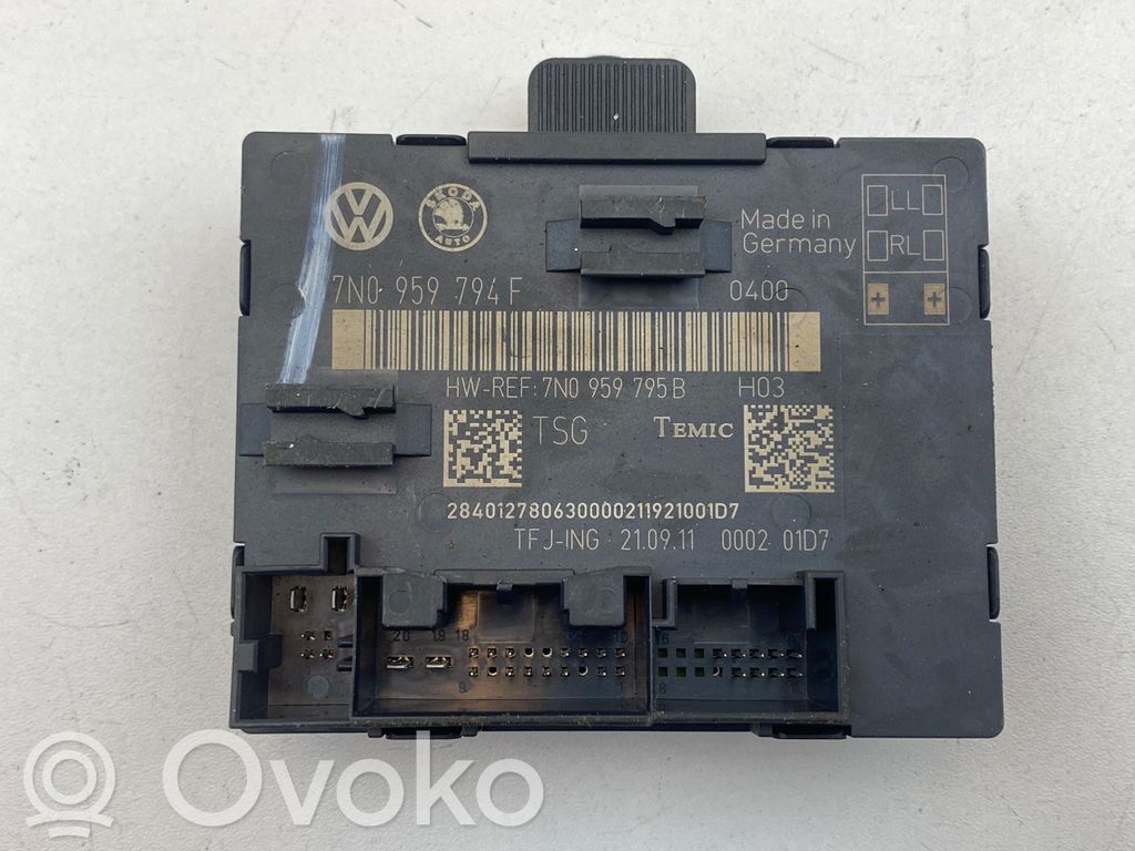 Seat Alhambra (Mk2) Door control unit/module 