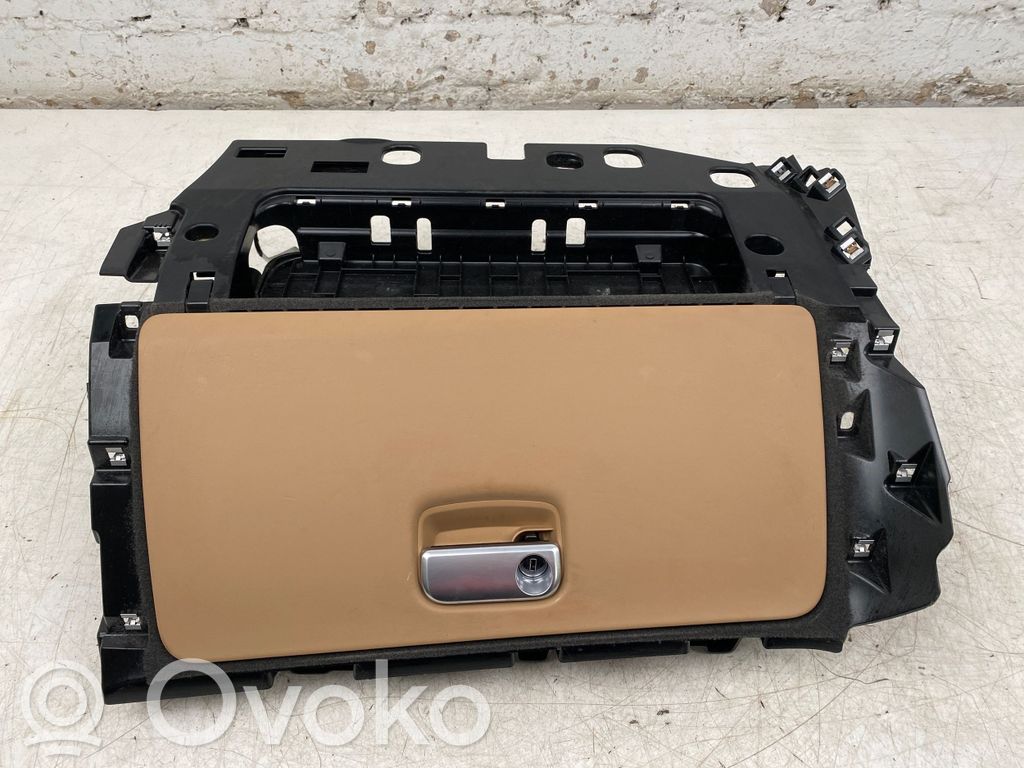 Porsche Macan (95B) Handschuhfach 