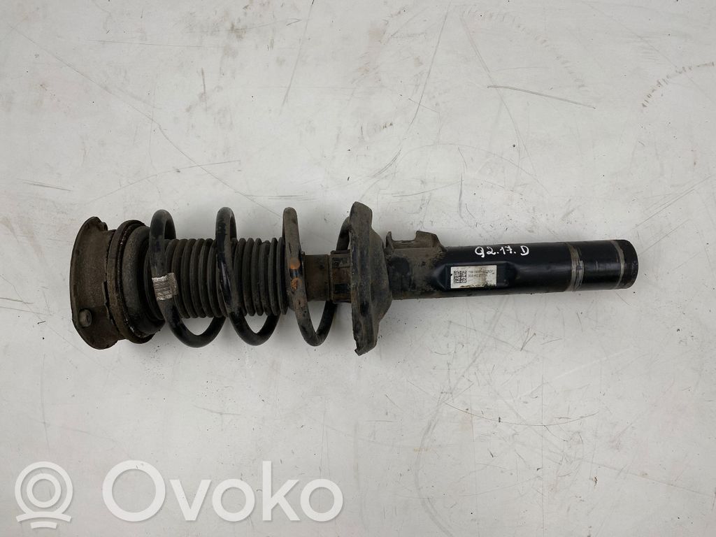 Audi Q2 - Priekšpusē amortizators 