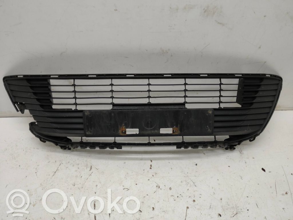Toyota Corolla E210 E21 Front bumper lower grill 