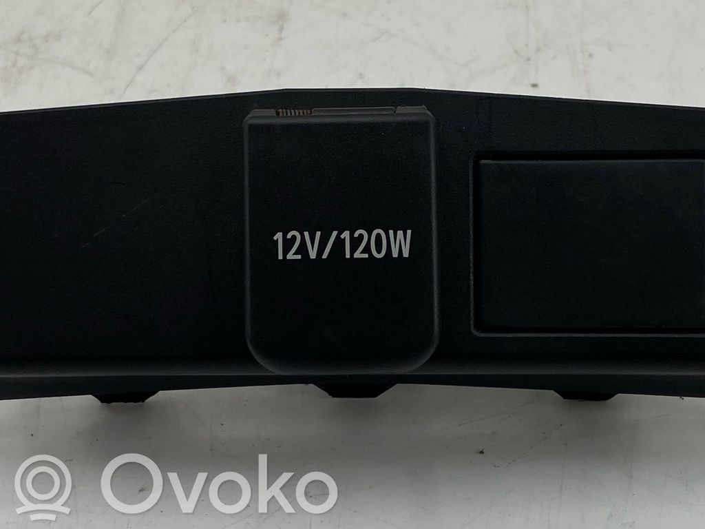 12 V Socket (front)   5891102380