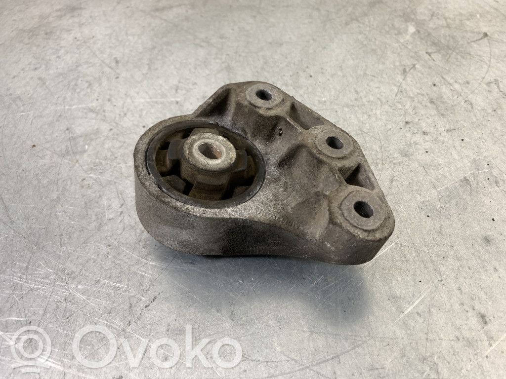 Engine mount bracket