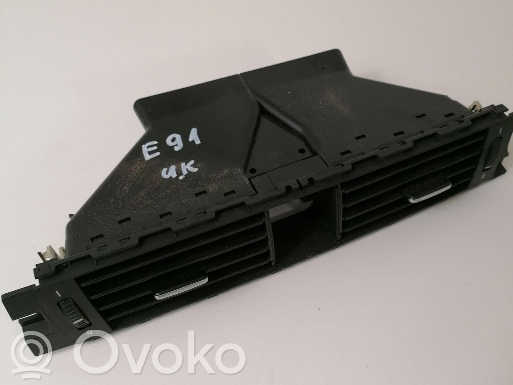 BMW 3 E90 E91 Centrinės oro grotelės 