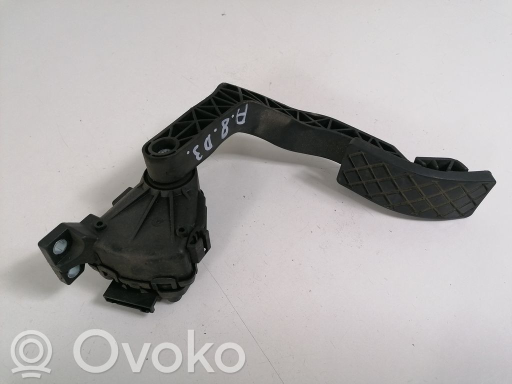 Accelerator throttle pedal   4E1723353F