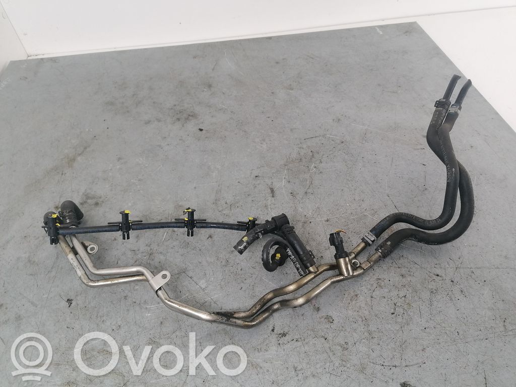 Audi A4 S4 B8 8K Przewód paliwowy wtryskiwacza 