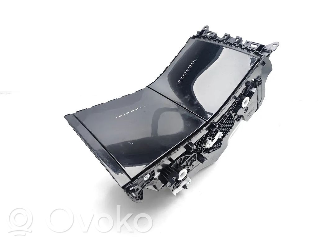 Tesla Model 3 Mantu nodalījums centrālā konsole 
