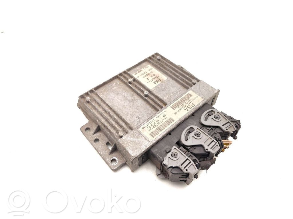 Ford Focus Moottorin ohjainlaite/moduuli 