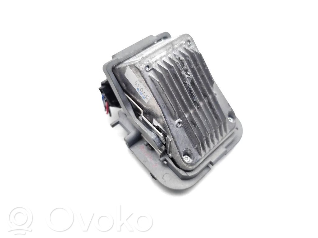 Mitsubishi L200 Windshield/windscreen camera 