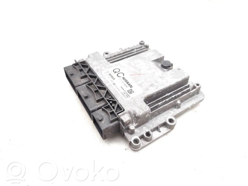 Nissan X-Trail T32 Engine control unit/module 