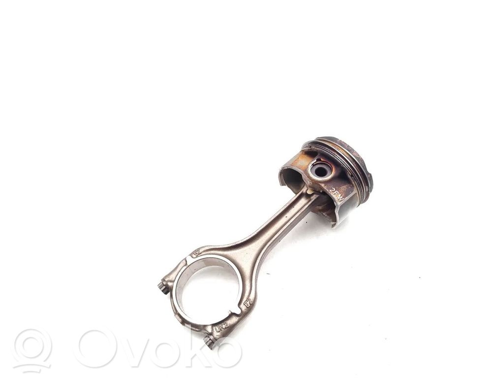 Piston avec bielle   DACA