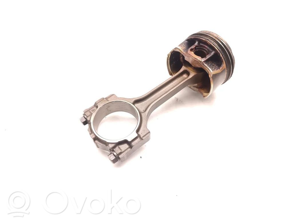 Opel Insignia B Piston with connecting rod 