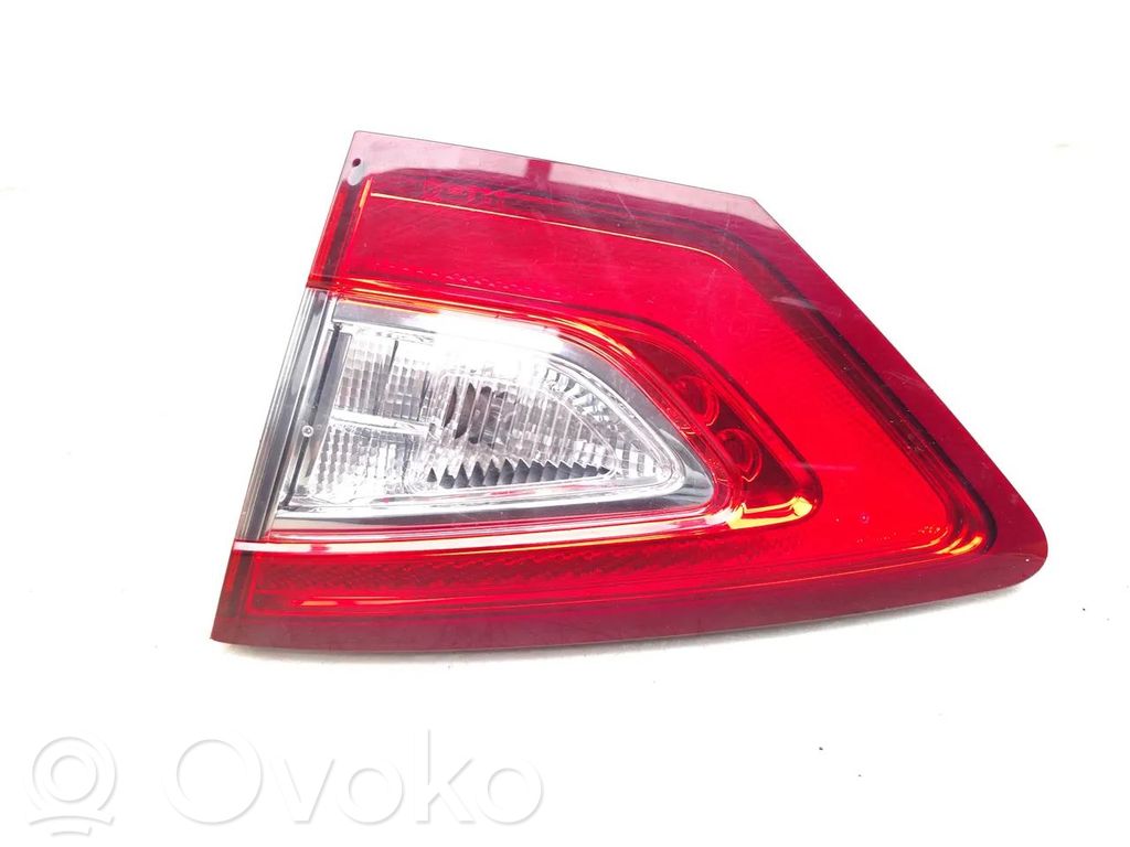 Ford Mondeo MK V Takaluukun takavalot 