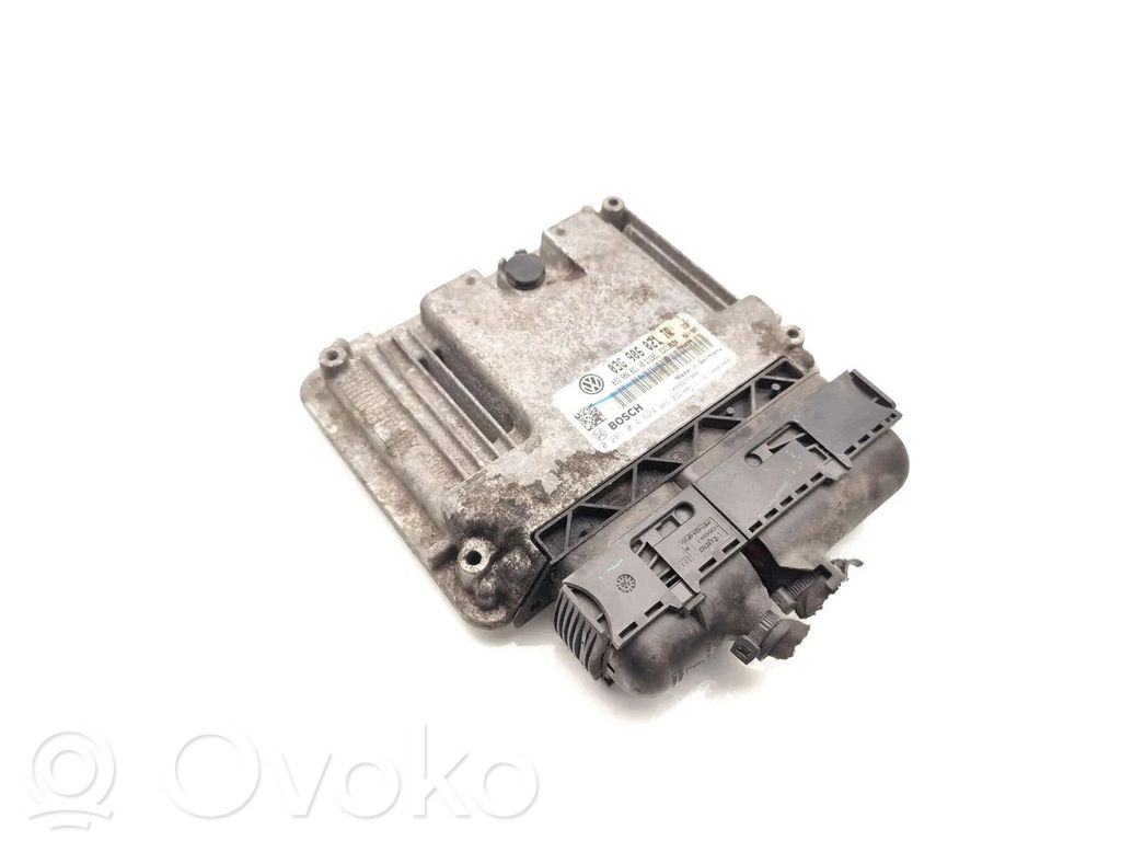 Volkswagen Jetta V Engine control unit/module 