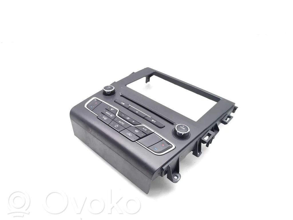 Ford Mondeo MK V Climate control unit 