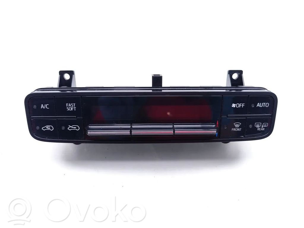 Toyota Auris E180 Climate control unit 