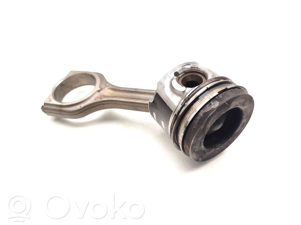 DS Automobiles 3 Piston with connecting rod 