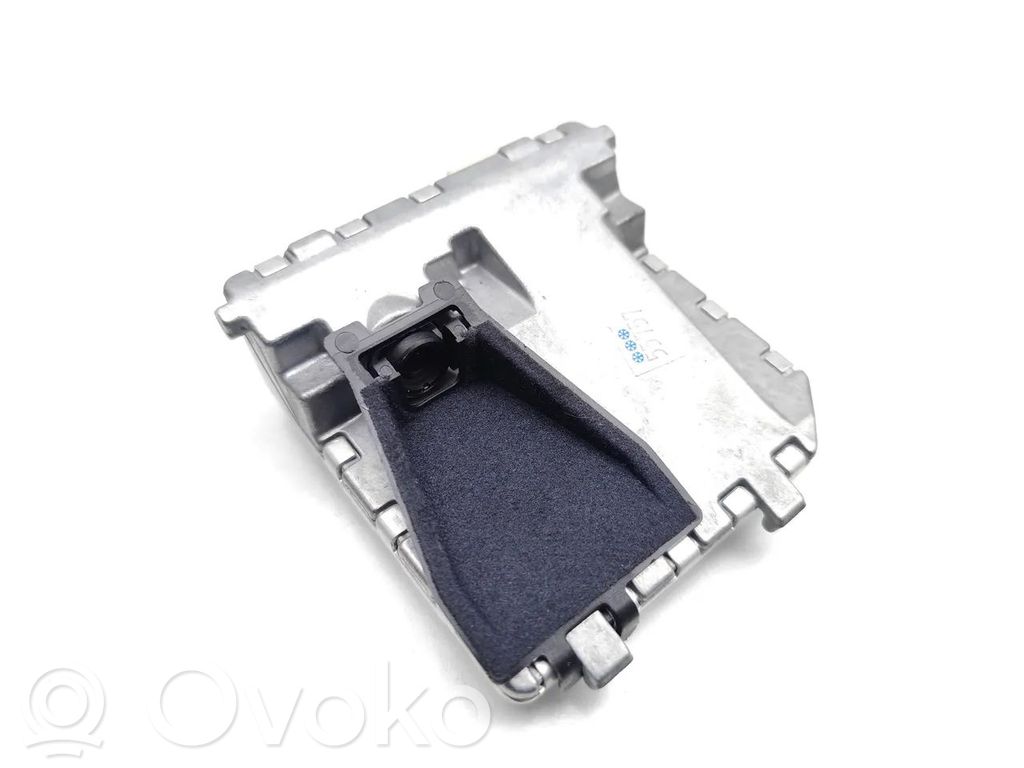 Windshield/windscreen camera   GHP967XCXA
