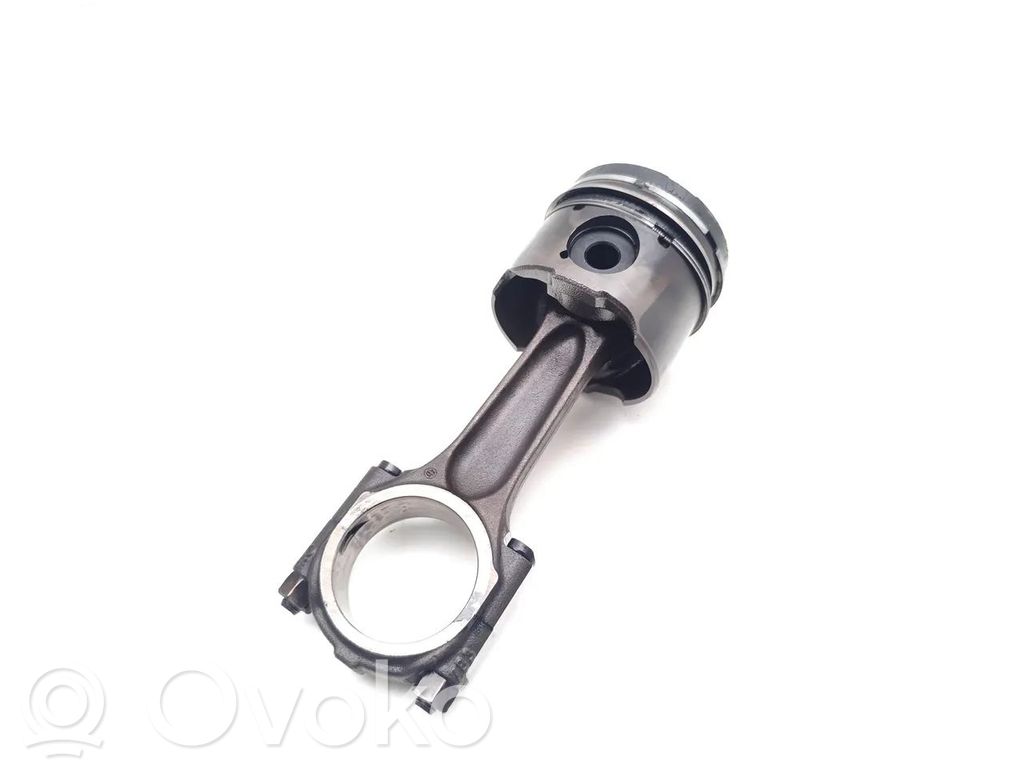 Fiat Scudo Piston with connecting rod 