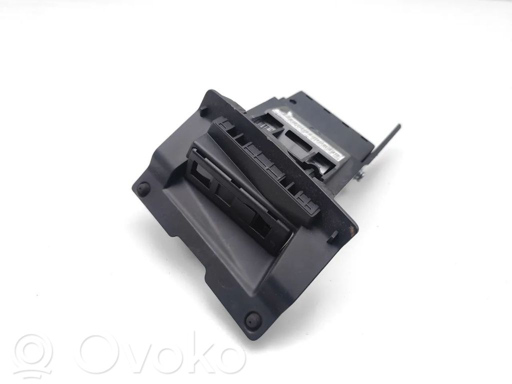 Nissan X-Trail T30 Navigation unit CD/DVD player 