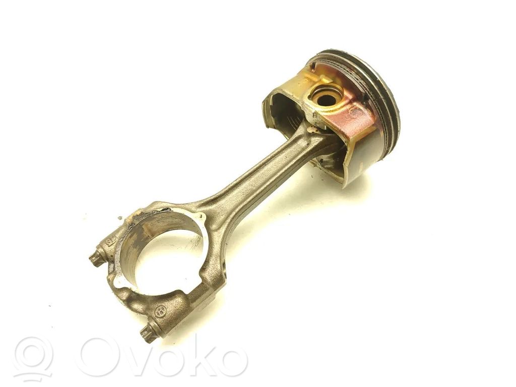 Opel Astra J Piston with connecting rod 