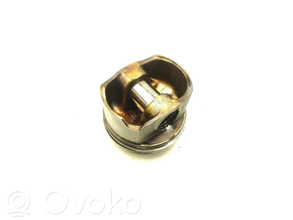 Mazda 5 Piston 