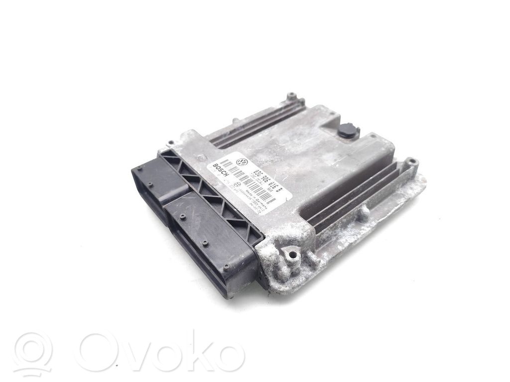Volkswagen Golf V Sterownik / Moduł ECU 