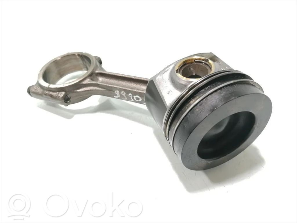 Audi A4 S4 B9 Piston with connecting rod 