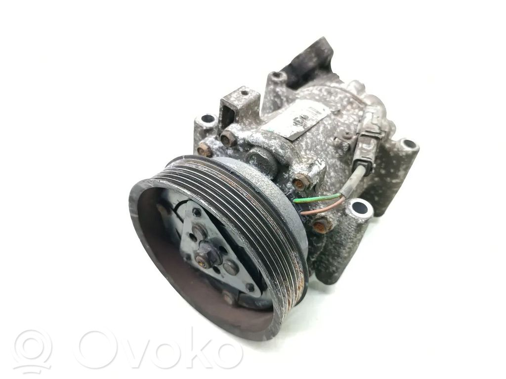 Renault Clio III Air conditioning (A/C) compressor (pump) 