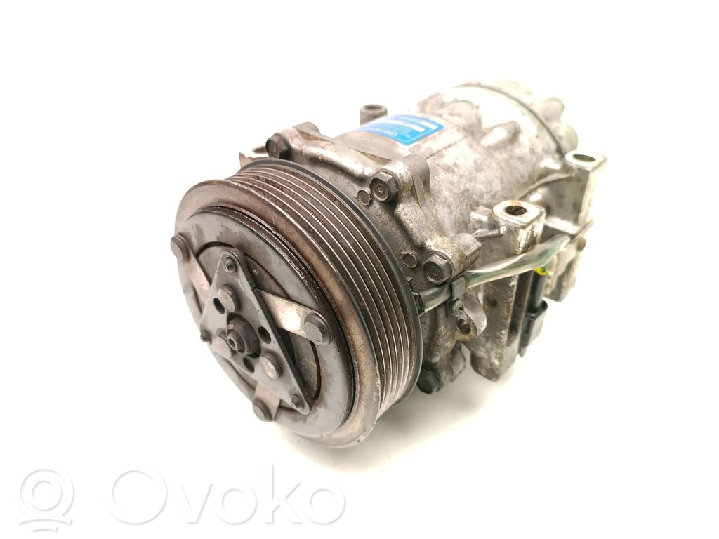 Volvo V50 Air conditioning (A/C) compressor (pump) 