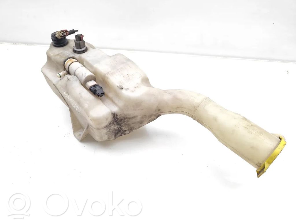 Chrysler 300 - 300C Windshield washer fluid reservoir/tank 