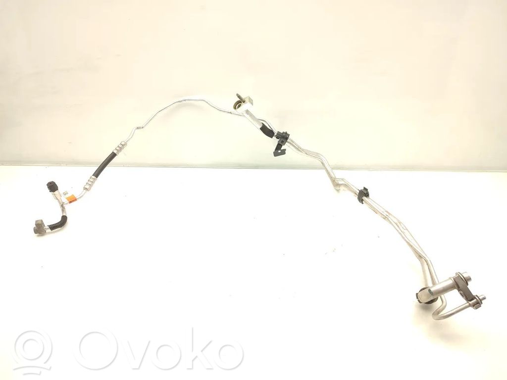 Ford Focus Ilmastointilaitteen putki (A/C) 