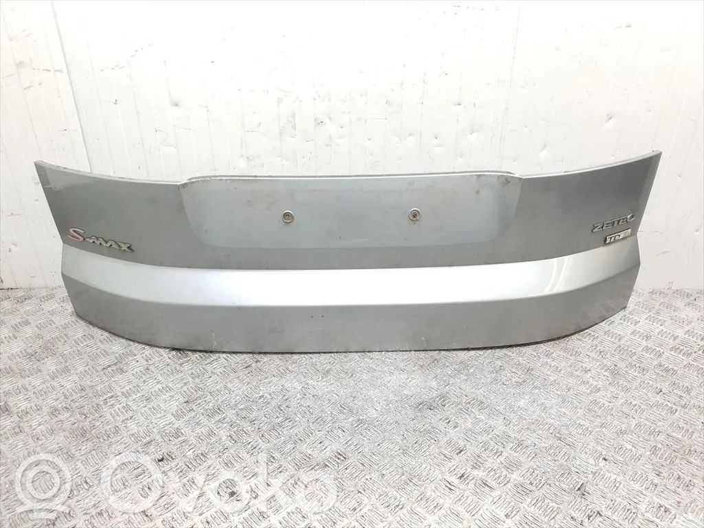 Ford S-MAX Tailgate trim 