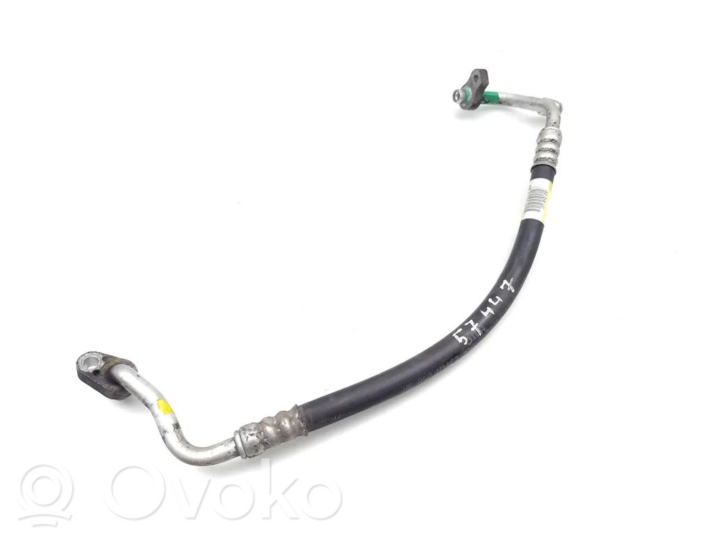 Hyundai i30 Ilmastointilaitteen putki (A/C) 