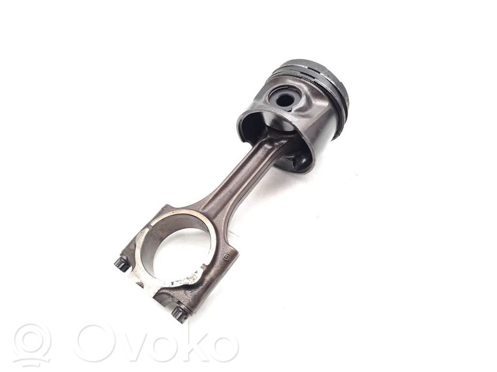 Volvo C70 Piston with connecting rod 