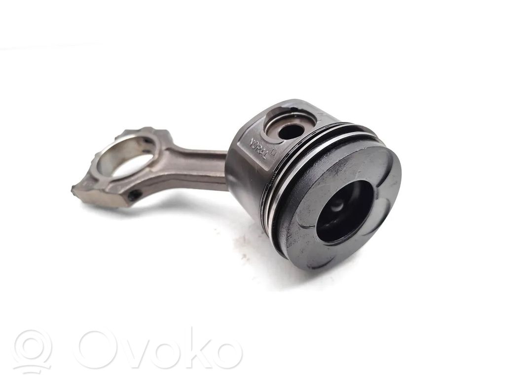 Land Rover Freelander Piston with connecting rod 