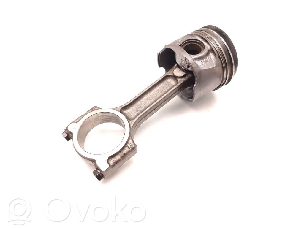 Renault Clio III Piston with connecting rod 