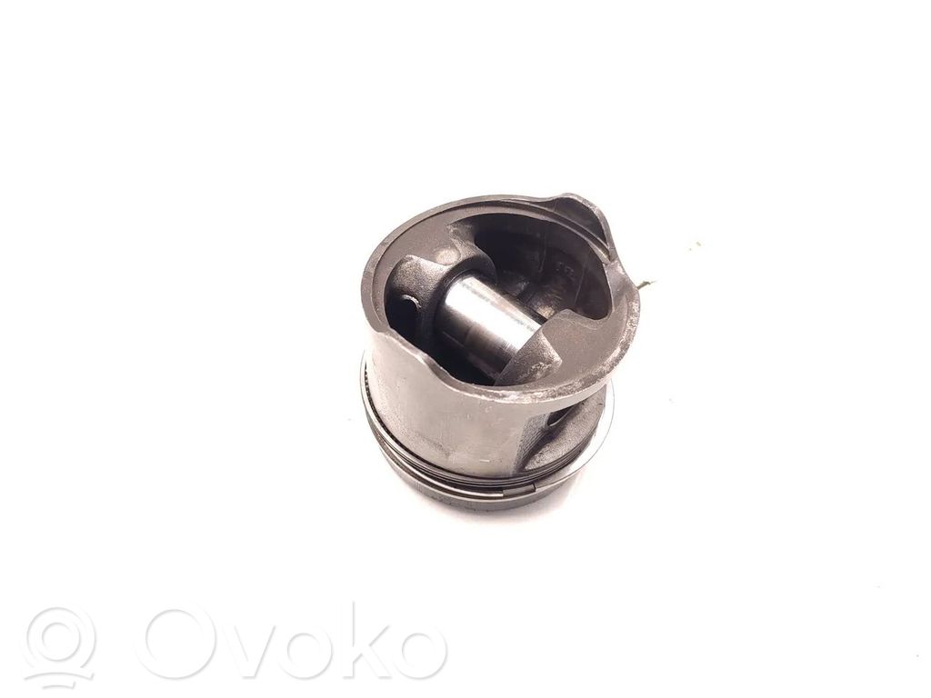 Nissan PickUp Piston 