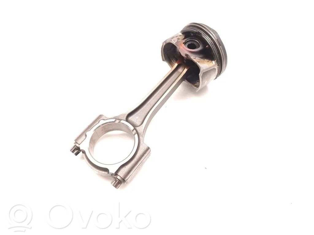 Peugeot 207 Piston with connecting rod 