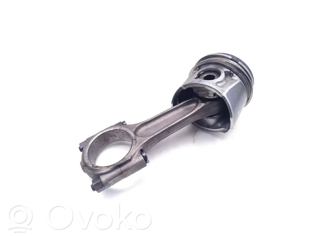 Peugeot 407 Piston with connecting rod 