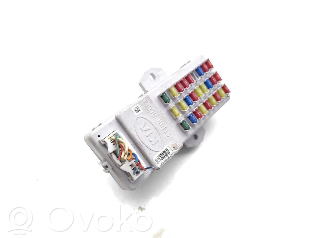 KIA Sorento Fuse box set 