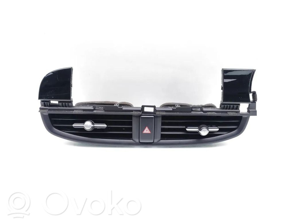 Dysze / Kratki środkowego nawiewu deski rozdzielczej   84740G6900,G697410000,G697420000