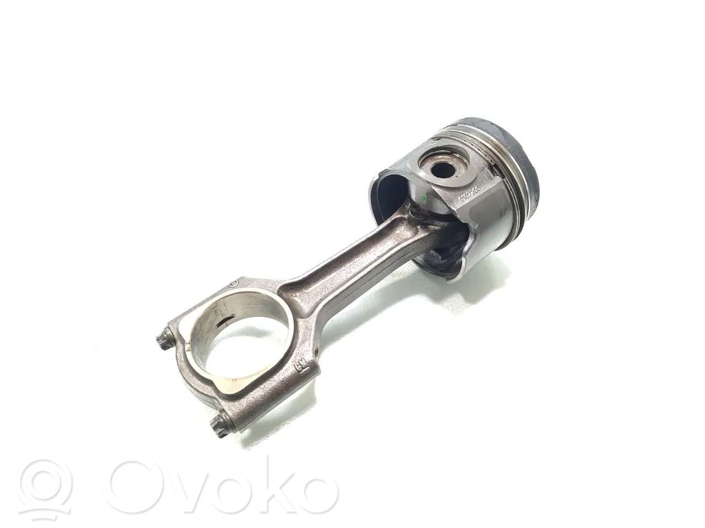Opel Vectra C Piston with connecting rod 