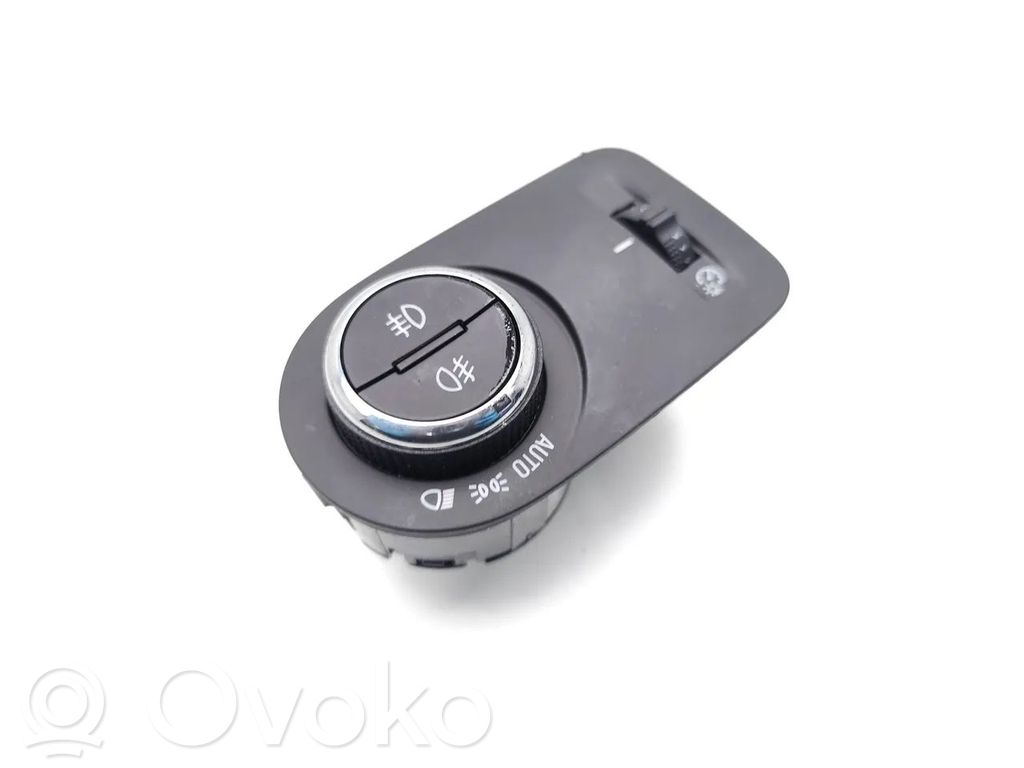 Opel Corsa F Interruptor de luz 