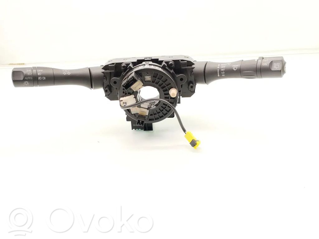 Renault Koleos I Interruptor/palanca de limpiador de luz de giro 