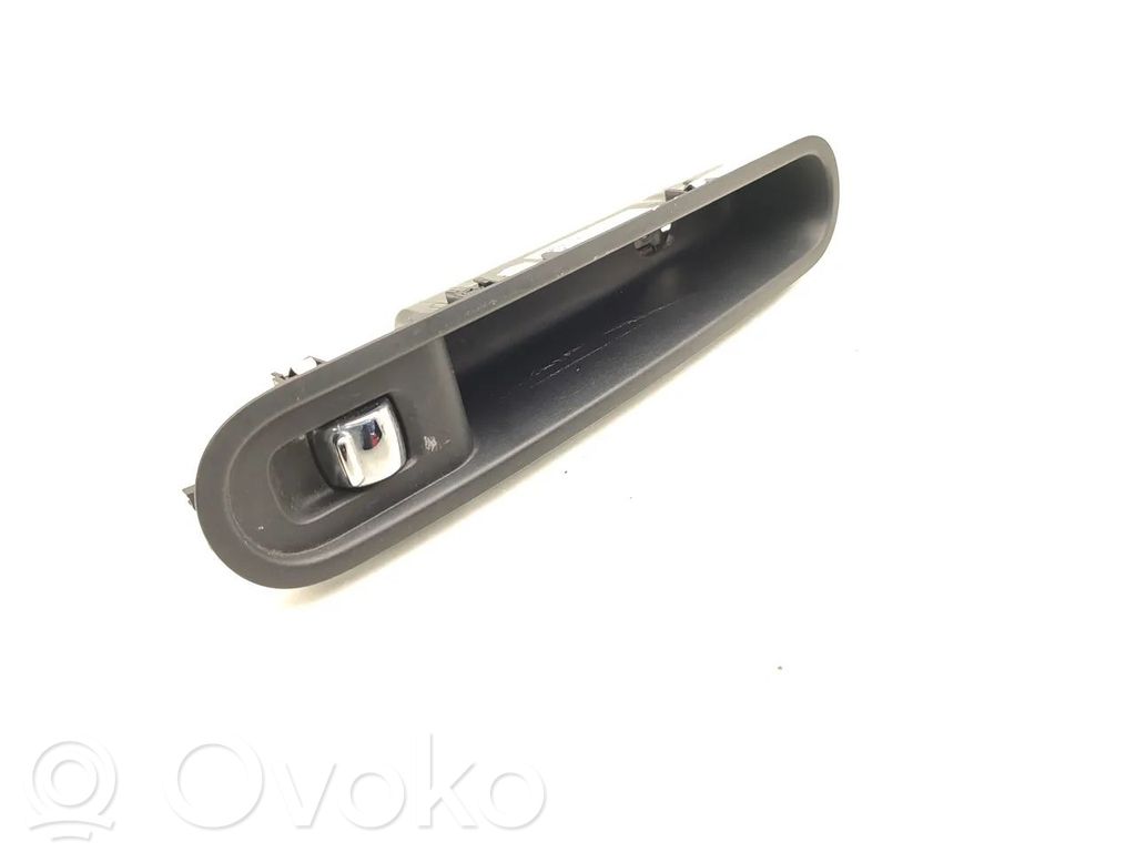 Electric window control switch   9810862,52107010