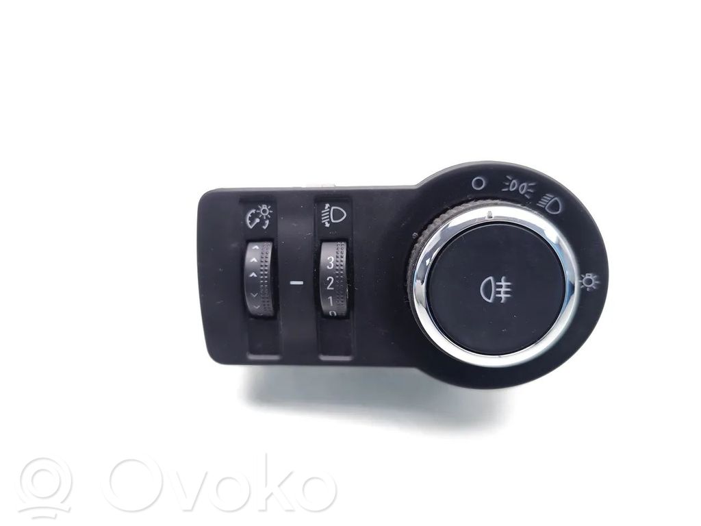 Light switch   13385633,321727