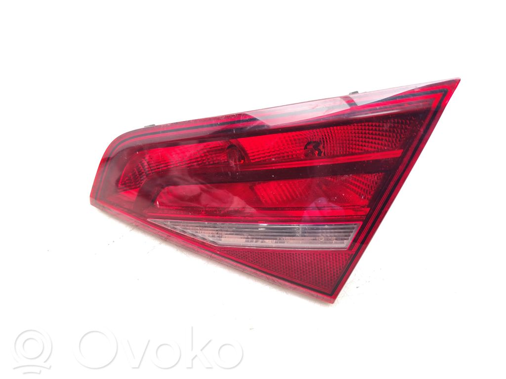 Audi A3 S3 8V Tailgate rear/tail lights 