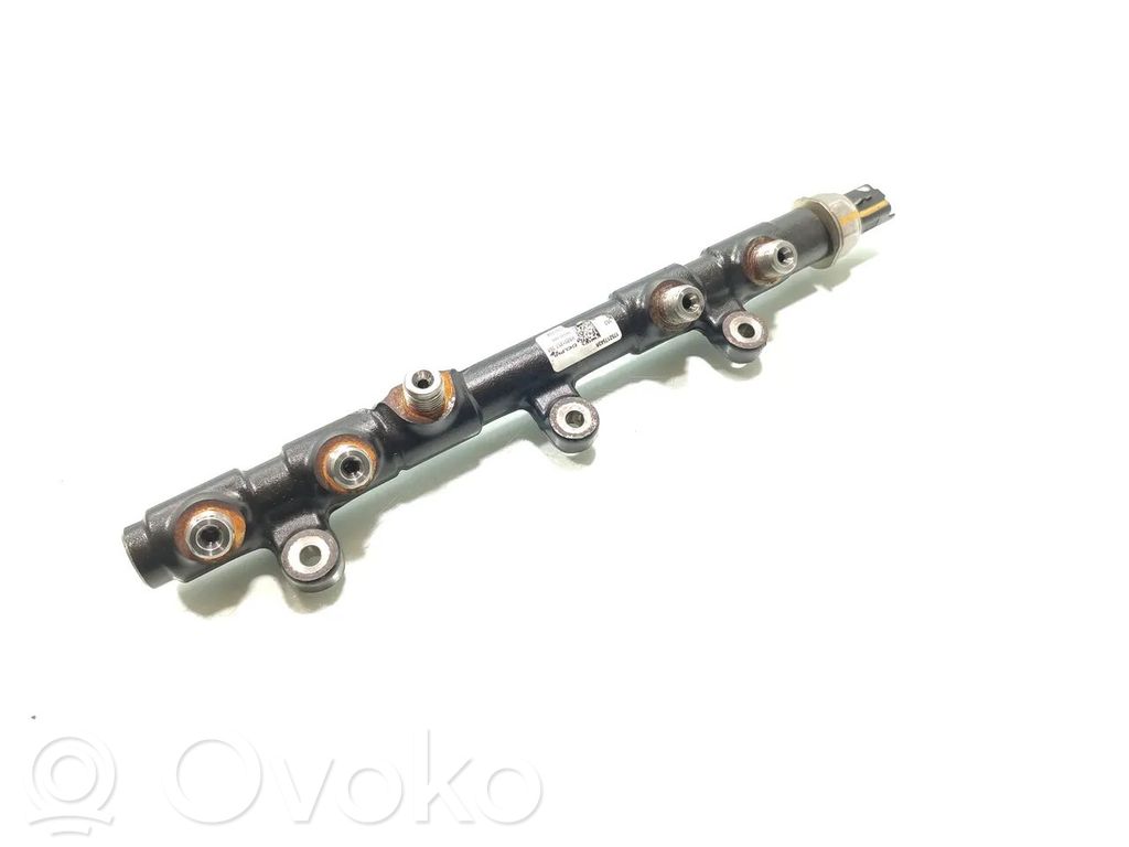 Renault Master III Fuel main line pipe 