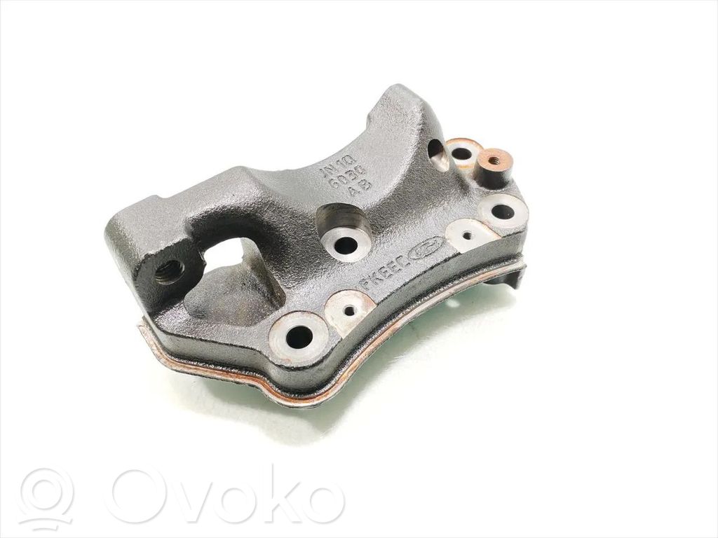 Ford Focus Engine mounting bracket 