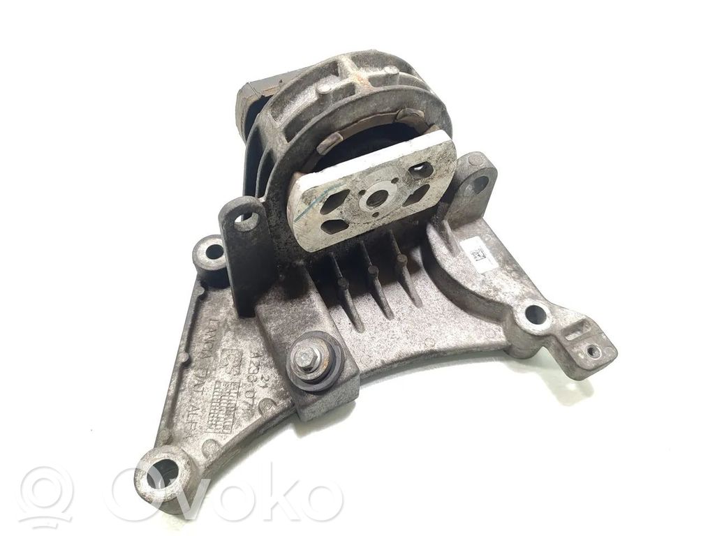 Fiat Punto Evo Engine mount bracket 